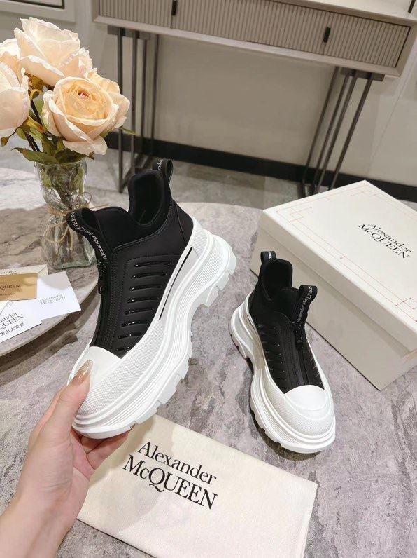 Alexander Mcqueen Low Shoes